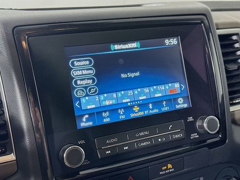 Used 2022 Nissan Frontier SV AWD/4WD image 29