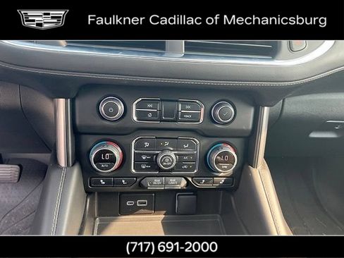 Used 2023 Chevrolet Suburban Z71 w/ Luxury Package AWD/4WD image 25