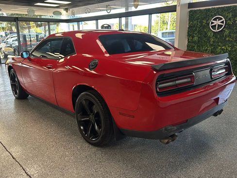 Used 2015 Dodge Challenger R/T w/ Quick Order Package 22B R/T RWD image 5