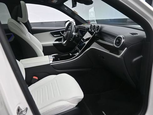 Used 2026 Mercedes-Benz GLC 300 image 30