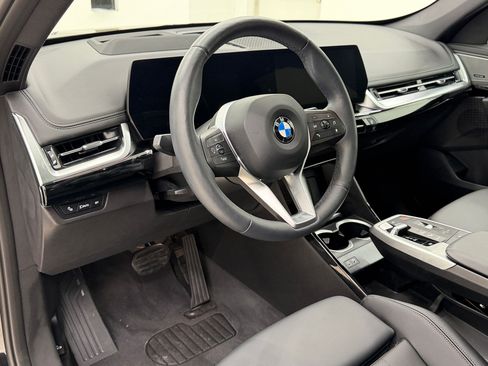 Used 2026 BMW X1 xDrive28i w/ Technology Package AWD/4WD image 4