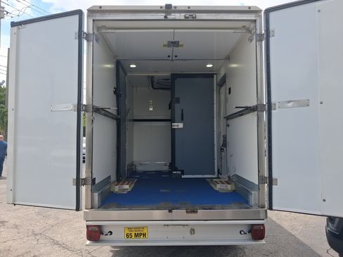 Used 2022 Ford Transit 350 w/ Upfitter Package RWD image 8