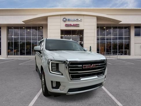 Used 2021 GMC Yukon SLT w/ SLT Premium Package RWD image 3