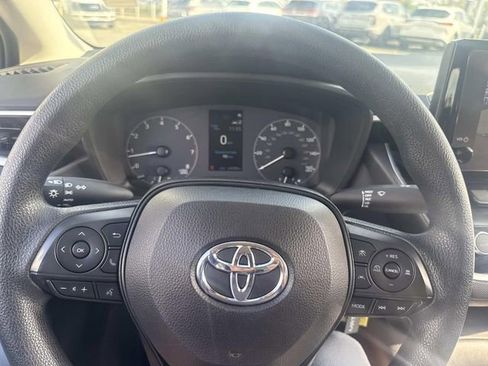 Used 2023 Toyota Corolla LE image 26