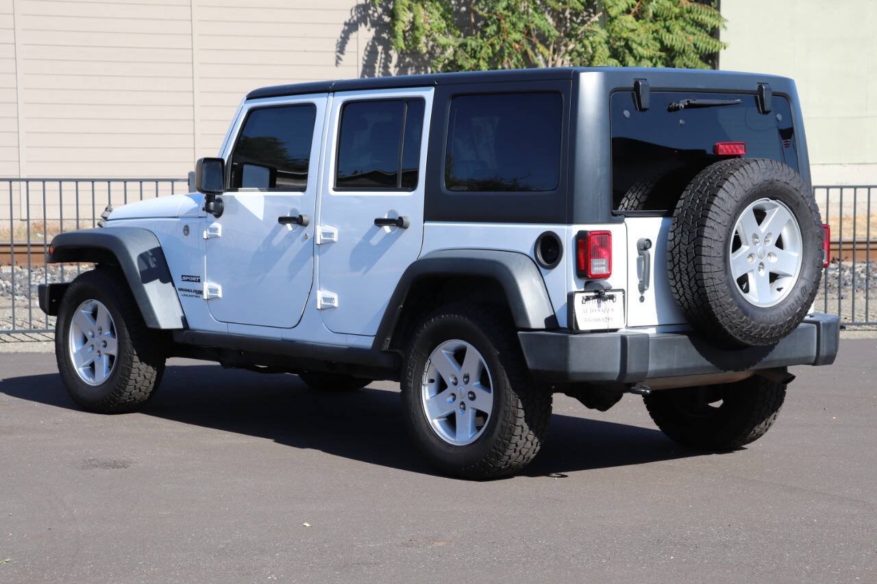 Used 2018 Jeep Wrangler Unlimited Sport S AWD/4WD image 7