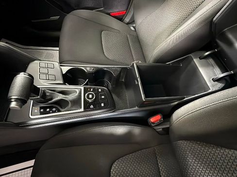 Used 2024 Kia Sportage LX image 25