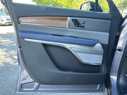 New 2026 Cadillac Vistiq Premium Luxury w/ LPO, Floor Liner Package image 22