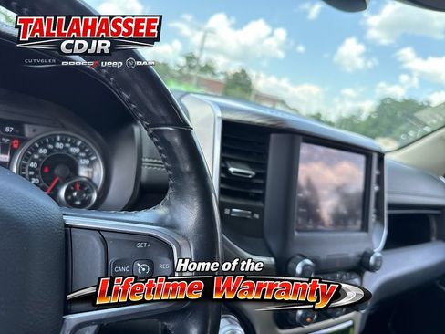 Used 2020 RAM 1500 Laramie AWD/4WD image 17