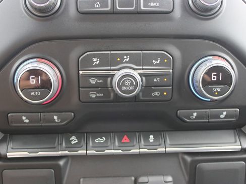 Used 2022 Chevrolet Silverado 1500 LT Trail Boss AWD/4WD image 43