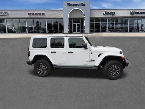 New 2026 Jeep Wrangler Unlimited Sahara AWD/4WD image 2
