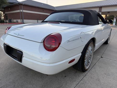 Used 2002 Ford Thunderbird RWD image 7