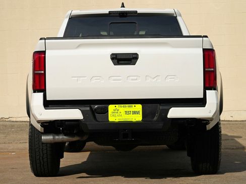 Used 2025 Toyota Tacoma TRD Off-Road w/ TRD Off Road Premium Package AWD/4WD image 11