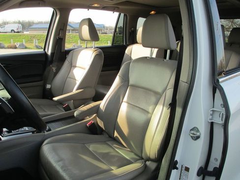 Used 2017 Honda Pilot Elite image 19