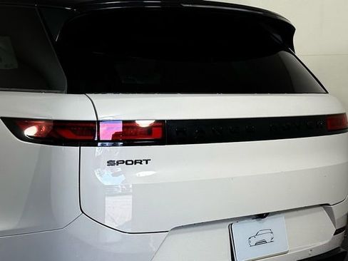 New 2026 Land Rover Range Rover Sport Dynamic SE image 17