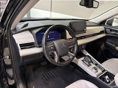 Used 2022 Mitsubishi Outlander SEL FWD image 13