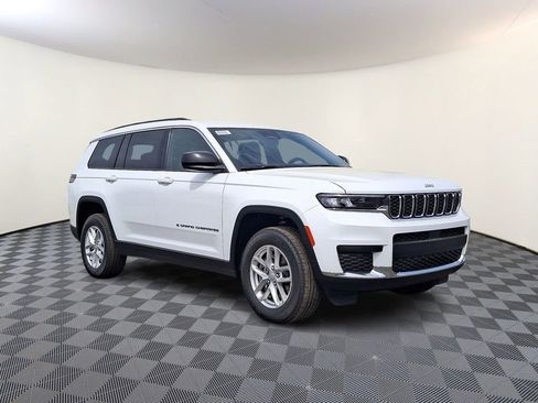 New 2025 Jeep Grand Cherokee L Laredo w/ Luxury Tech Group I AWD/4WD image 1