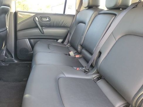 Used 2024 Nissan Armada SV AWD/4WD image 14