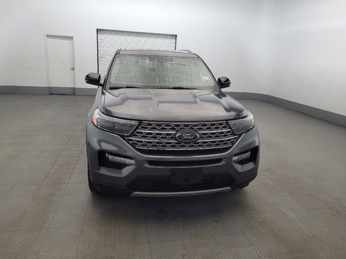 Used 2021 Ford Explorer Limited w/ Equipment Group 301A AWD/4WD image 14