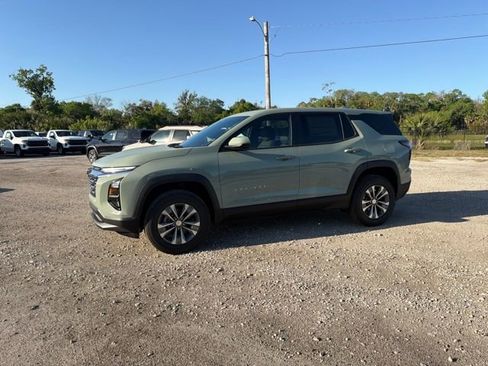 New 2026 Chevrolet Equinox LT FWD image 3