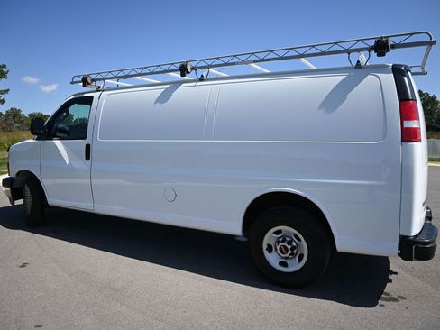 Used 2020 GMC Savana 3500 Extended w/ Driver Convenience Package image 64