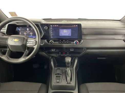 Used 2023 Chevrolet Colorado W/T RWD image 15