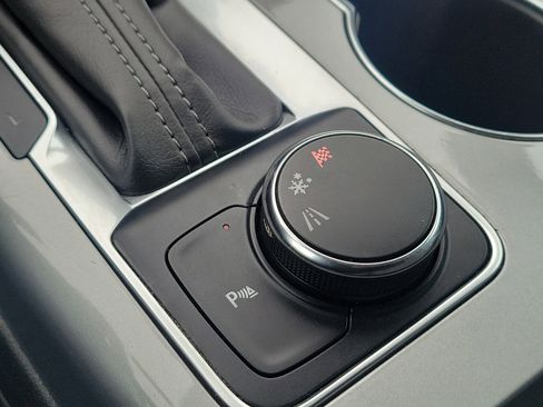 Used 2020 Chevrolet Blazer LT image 36