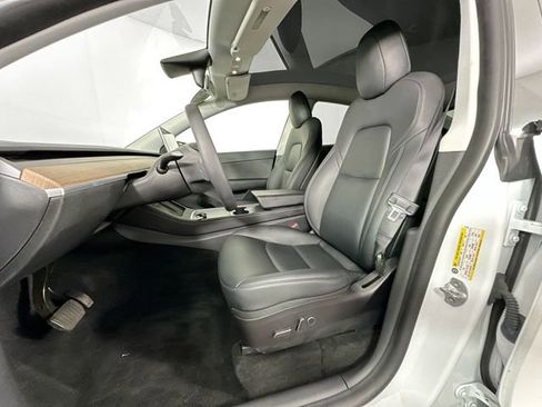 Used 2021 Tesla Model Y Long Range AWD/4WD image 4