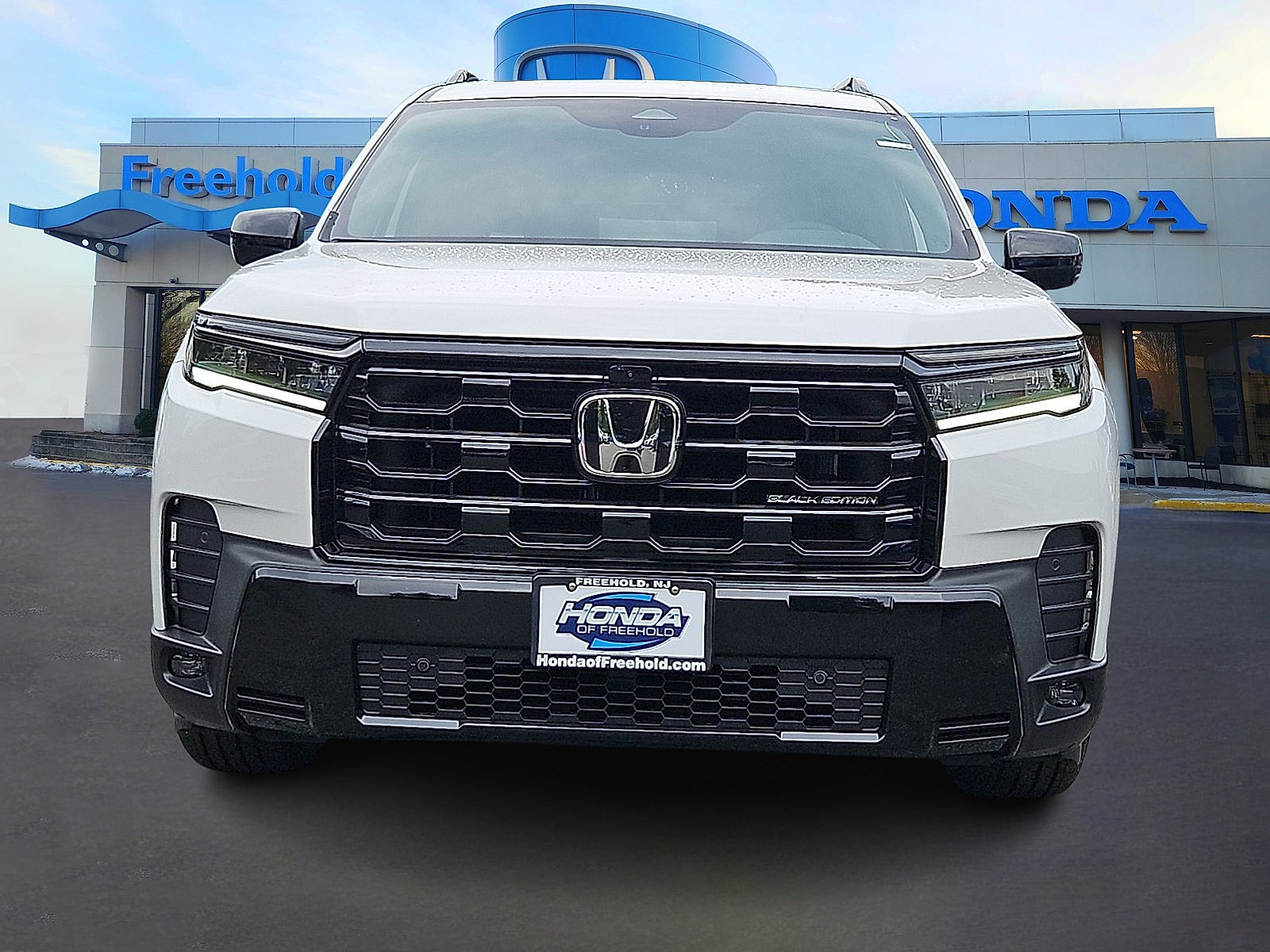 New 2026 Honda Pilot Black Edition image 2