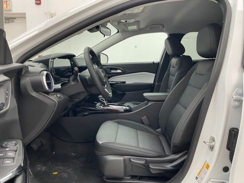 New 2026 Chevrolet Trax LT FWD image 9