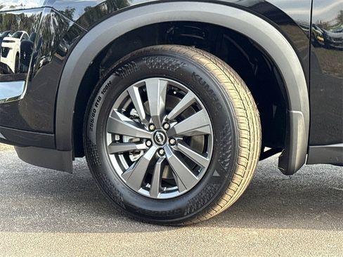 New 2025 Nissan Pathfinder SV w/ Black Appearance Package image 15