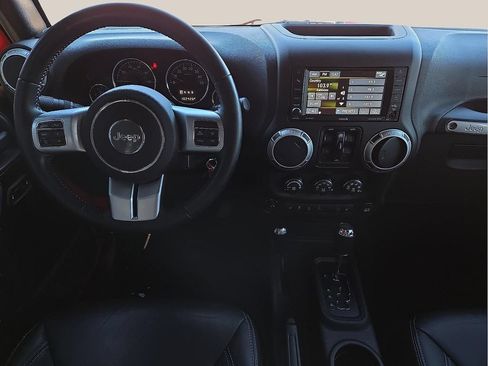 Used 2017 Jeep Wrangler Unlimited Rubicon AWD/4WD image 10