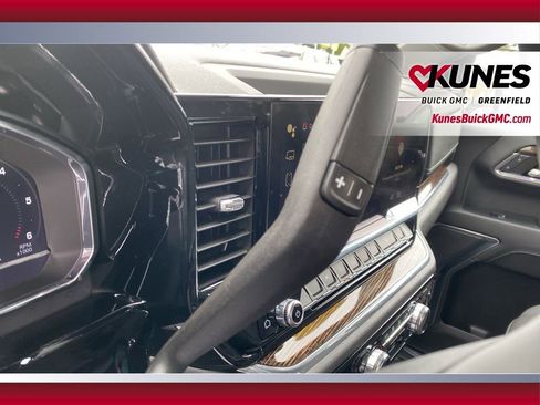 Used 2024 GMC Sierra 1500 Elevation image 28