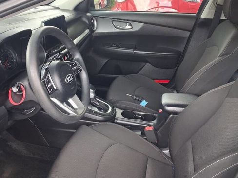 Used 2021 Kia Forte LXS FWD image 5