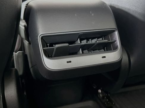 Used 2023 Tesla Model 3 Standard Range RWD image 12