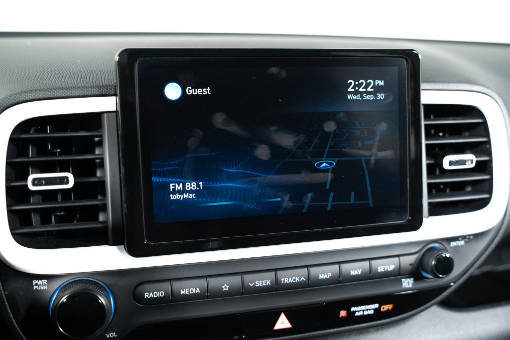 Certified 2022 Hyundai Venue Limited FWD image 31