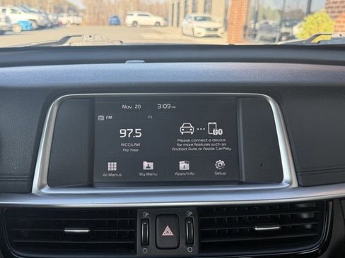 Used 2020 Kia Optima LX image 24