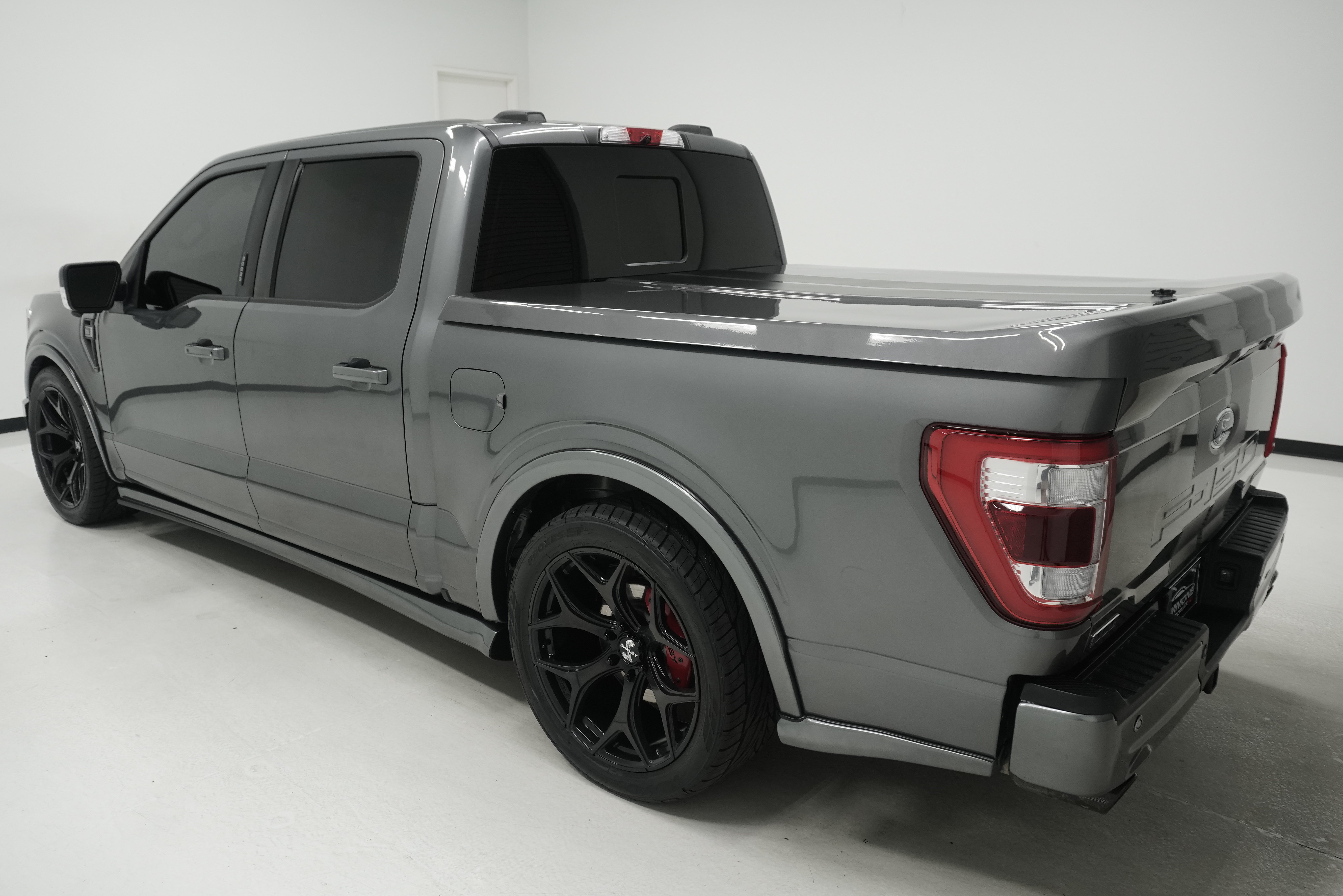 Used 2021 Ford F150 Lariat w/ Equipment Group 502A High AWD/4WD image 5