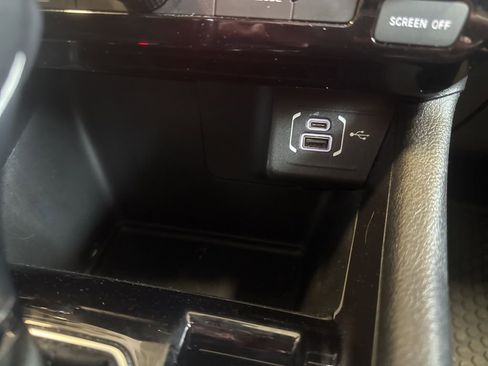 Used 2023 Jeep Compass Latitude w/ Convenience Group image 21