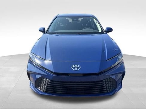 Used 2026 Toyota Camry LE FWD image 8