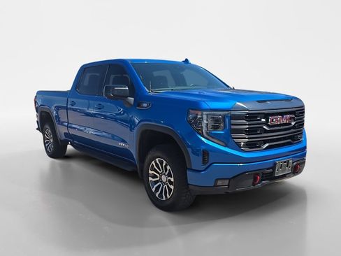Used 2022 GMC Sierra 1500 AT4 w/ AT4 Preferred Package AWD/4WD image 8