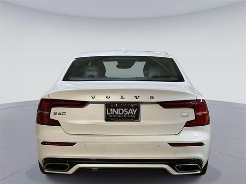 Used 2022 Volvo S60 T8 R-Design w/ Advanced Package image 11