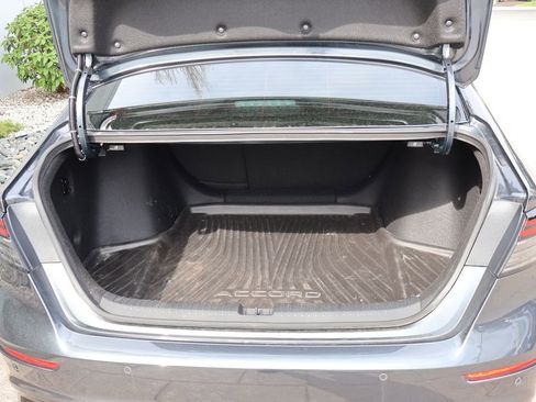 Used 2023 Honda Accord Touring image 11