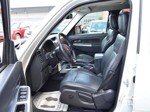 Used 2009 Jeep Liberty Limited w/ Premium Group AWD/4WD image 41