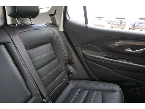 Used 2024 GMC Terrain Denali w/ Denali Premium Package image 12