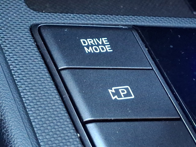 Used 2025 Hyundai Elantra Sport FWD image 25