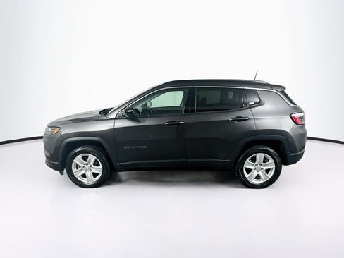 Used 2022 Jeep Compass Latitude w/ Convenience Group AWD/4WD image 4