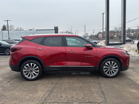 Used 2023 Chevrolet Blazer Premier w/ Enhanced Convenience Package image 9