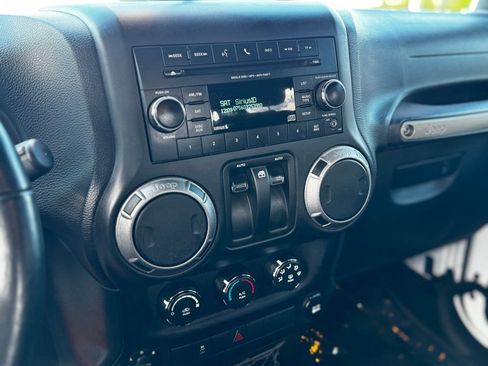 Used 2017 Jeep Wrangler Sport w/ Quick Order Package 23S image 17