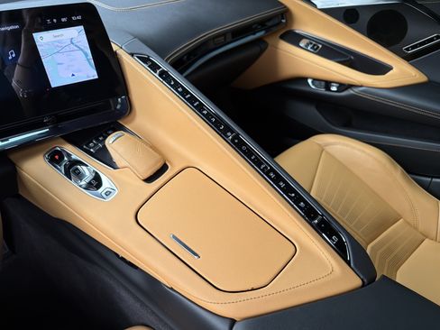 Used 2025 Chevrolet Corvette E-Ray w/ Stealth Interior Trim Package AWD/4WD image 81
