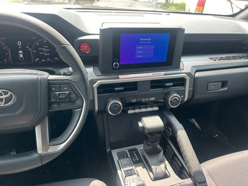 Certified 2024 Toyota Tacoma TRD Off-Road AWD/4WD image 18